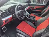Фото 4 - Lamborghini Urus