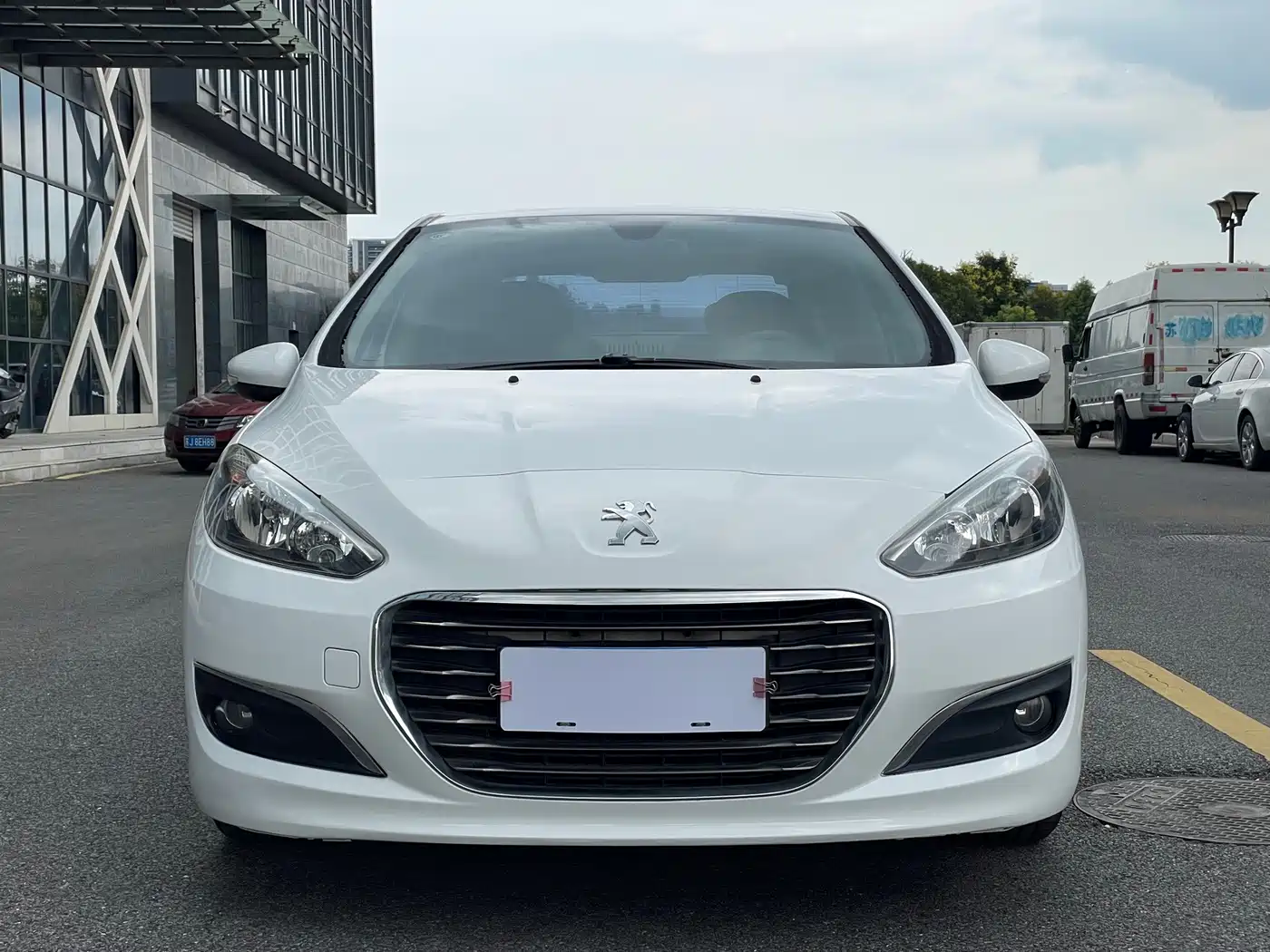 Peugeot 308 2014 2014 Model Joy Edition Classic 1.6L Manual Superior Style