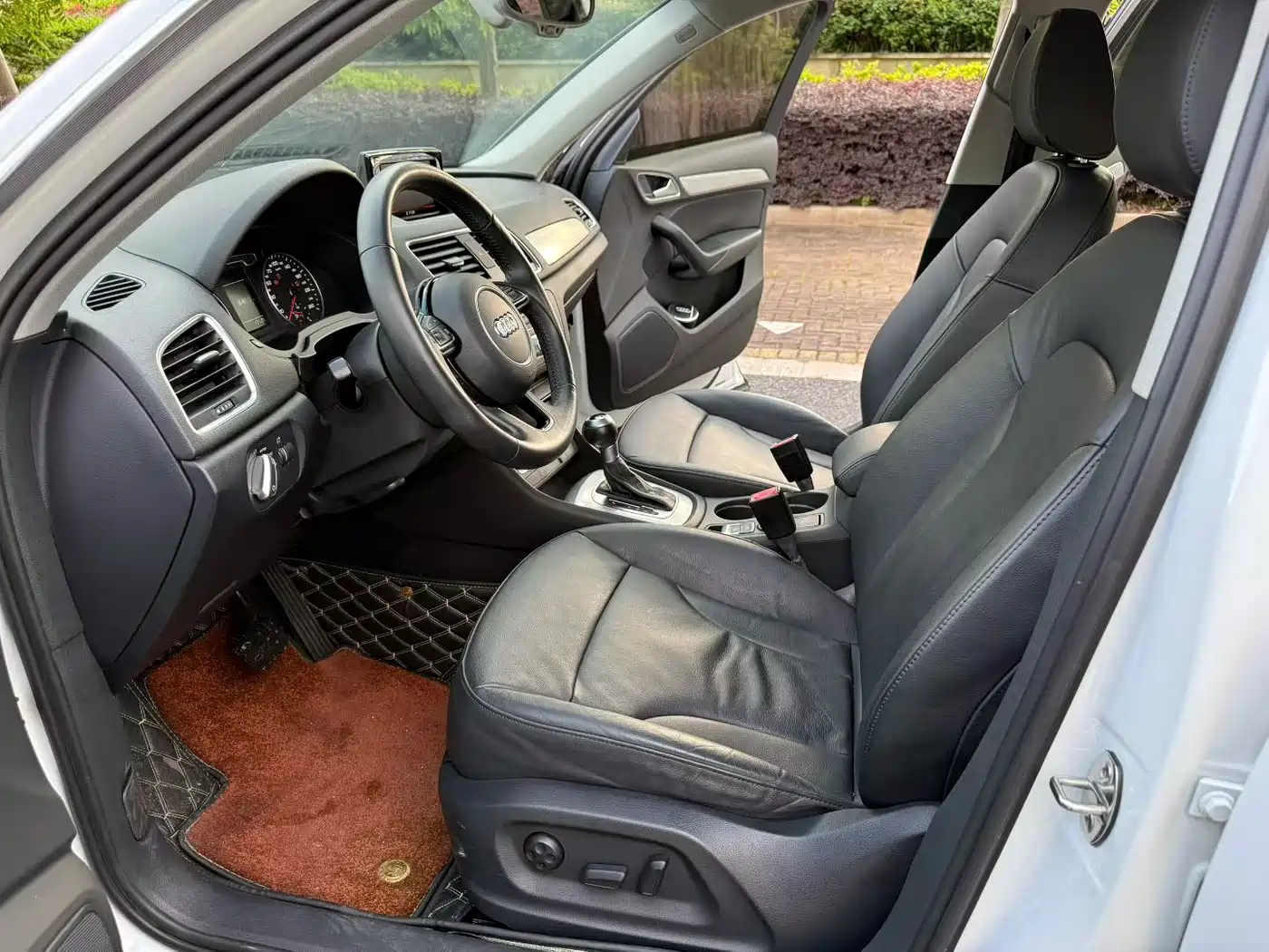 Audi Q3 2015 30 TFSI Comfort фото 6