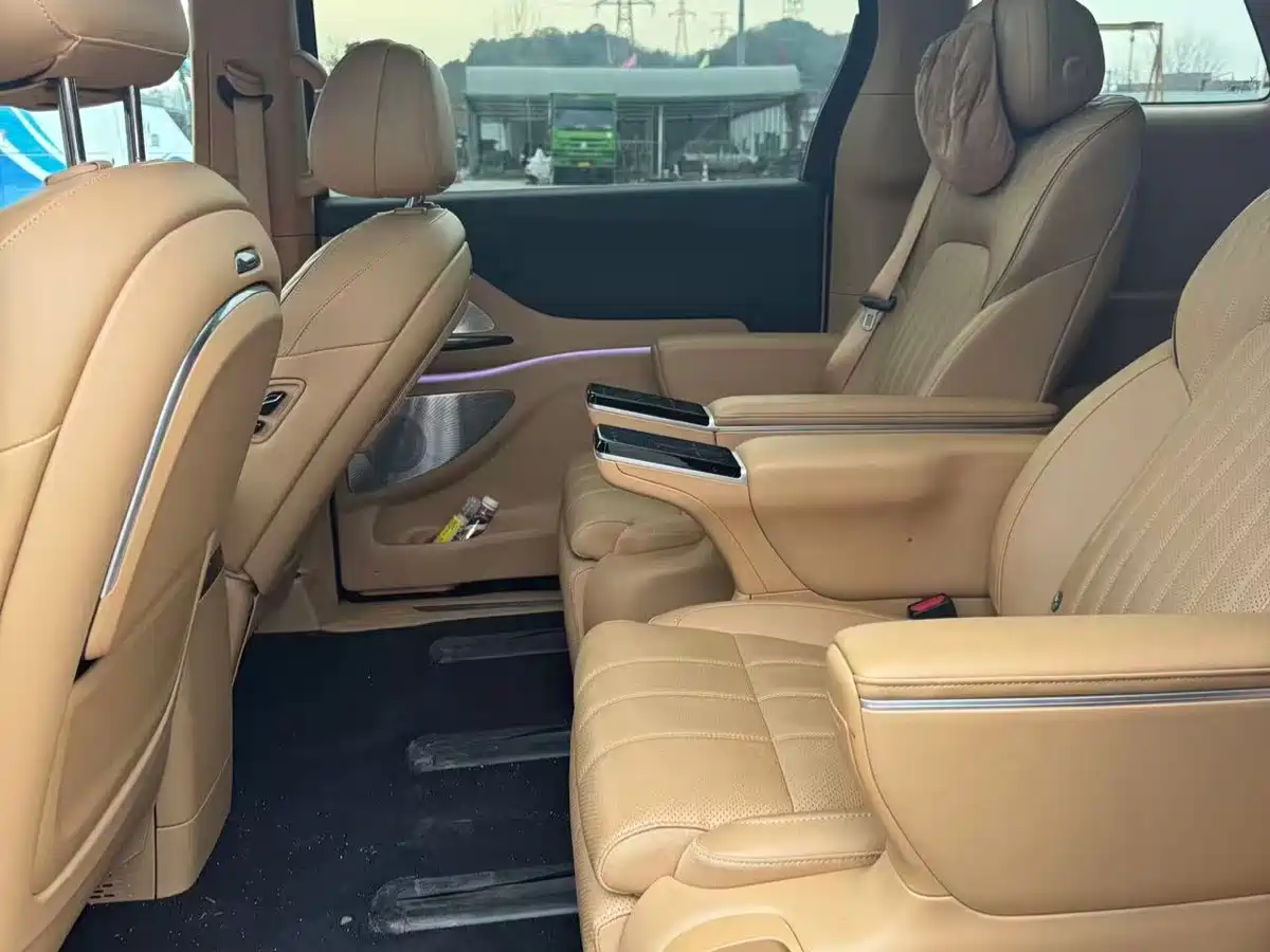 Voyah Auto Voyah Dreamer 2025 PHEV AWD Flagship Kunpeng Edition фото 9