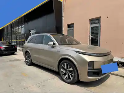 Li Auto L8
