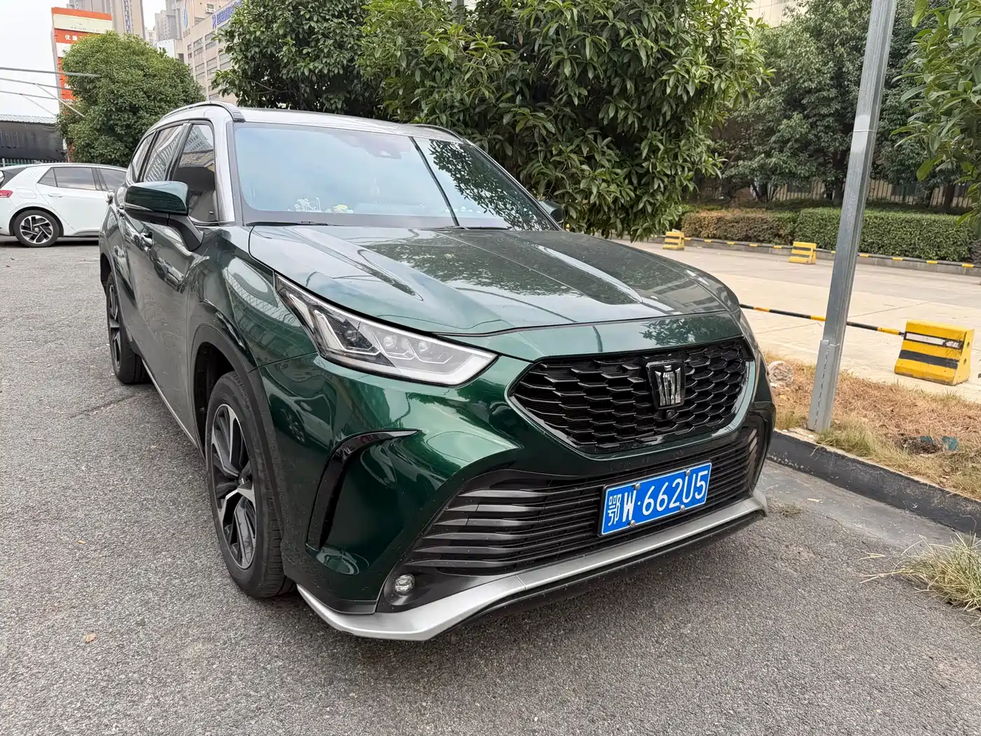 Toyota Crown Kluger 2024 2022 2.0T 4WD Sporty Edition