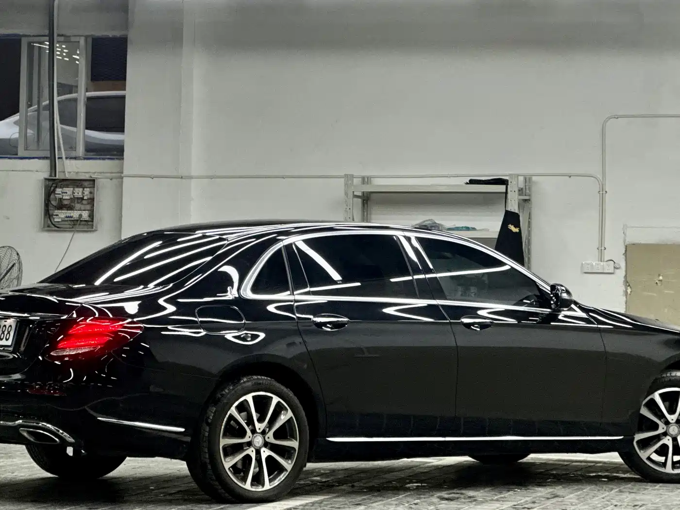 Mercedes-Benz E-Class 2017 E 200 L 4MATIC фото 6