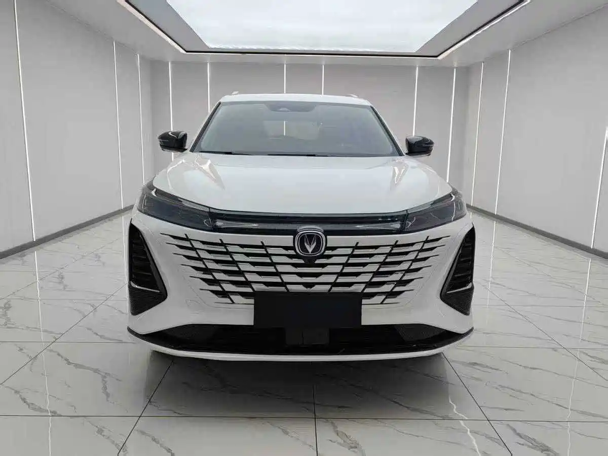 Фото 2 - Changan CS75 PLUS