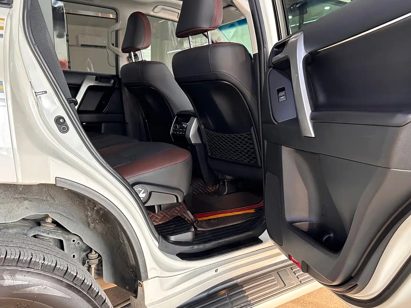 Toyota Prado 2020 2019 3.5L Automatic TX-L Zunxiang Edition with Rear-mounted Spare Tire