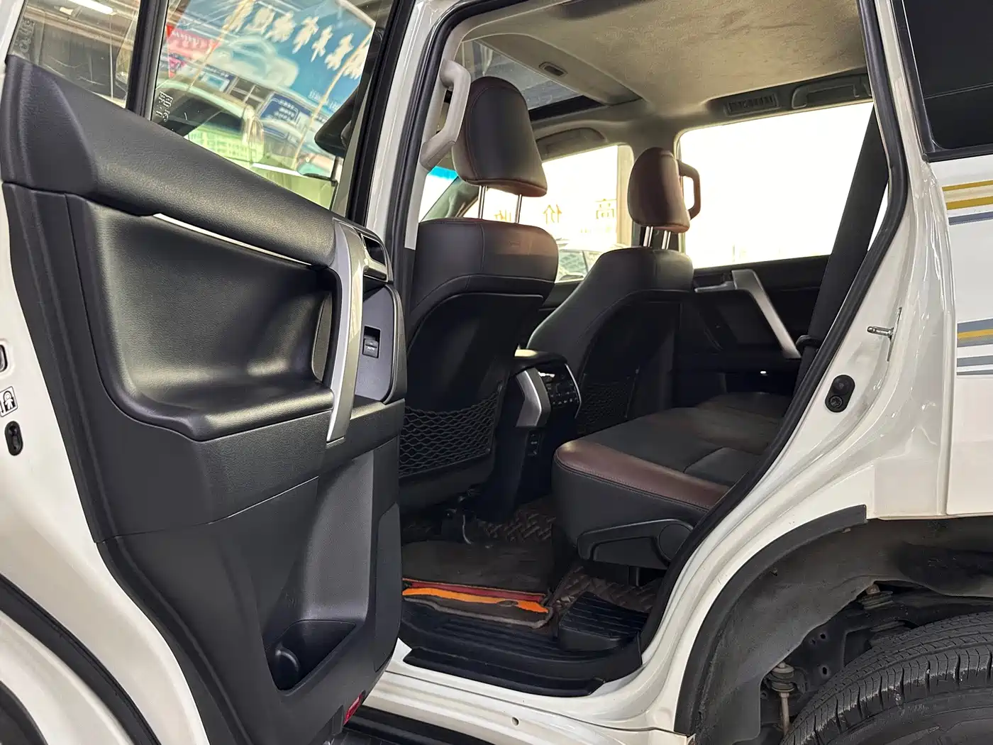 Toyota Prado 2020 2019 3.5L Automatic TX-L Zunxiang Edition with Rear-mounted Spare Tire