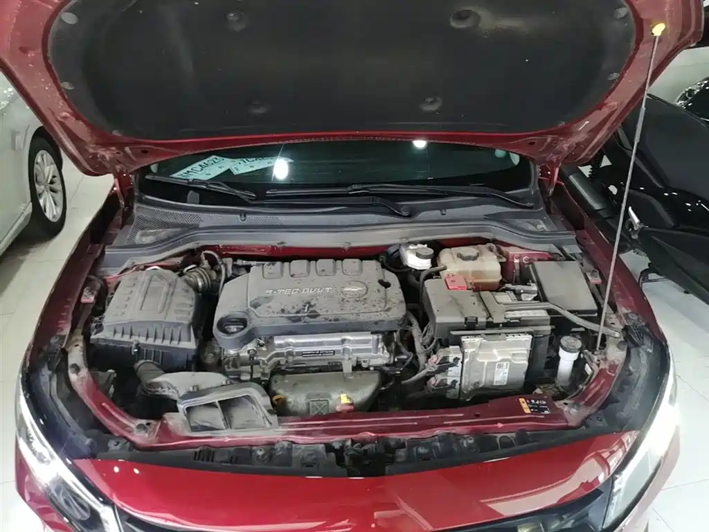 CHEVROLET CRUZE