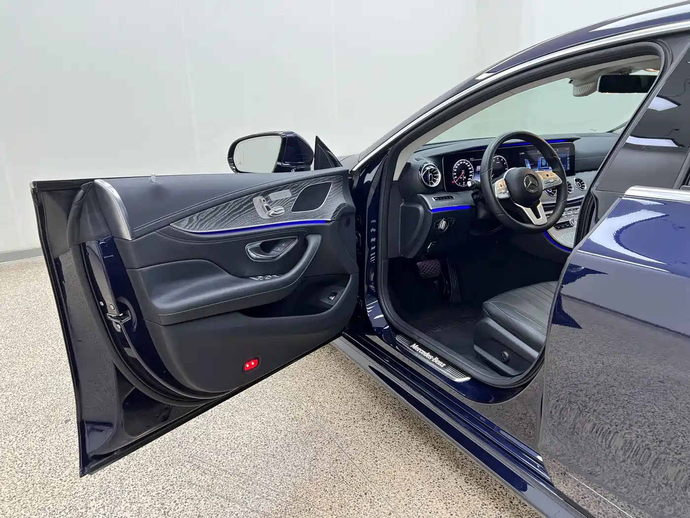 Mercedes-Benz CLS 2018 CLS 300 Dynamic фото 10