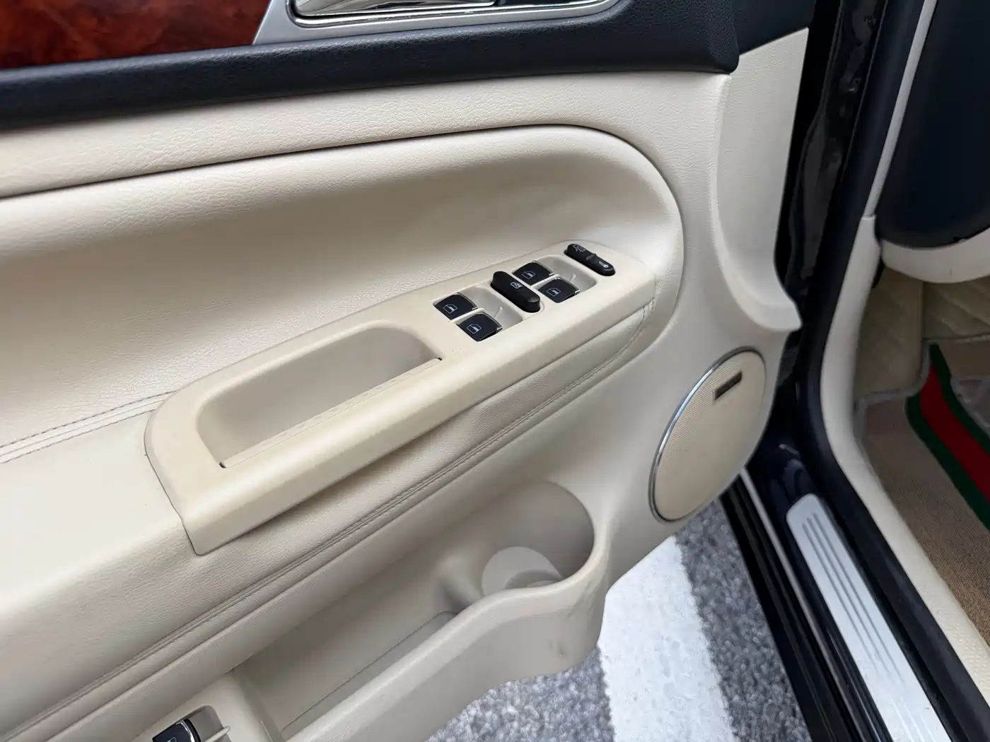 Volkswagen Passat Lingyu 2013 2011 1.8T Automatic Luxury