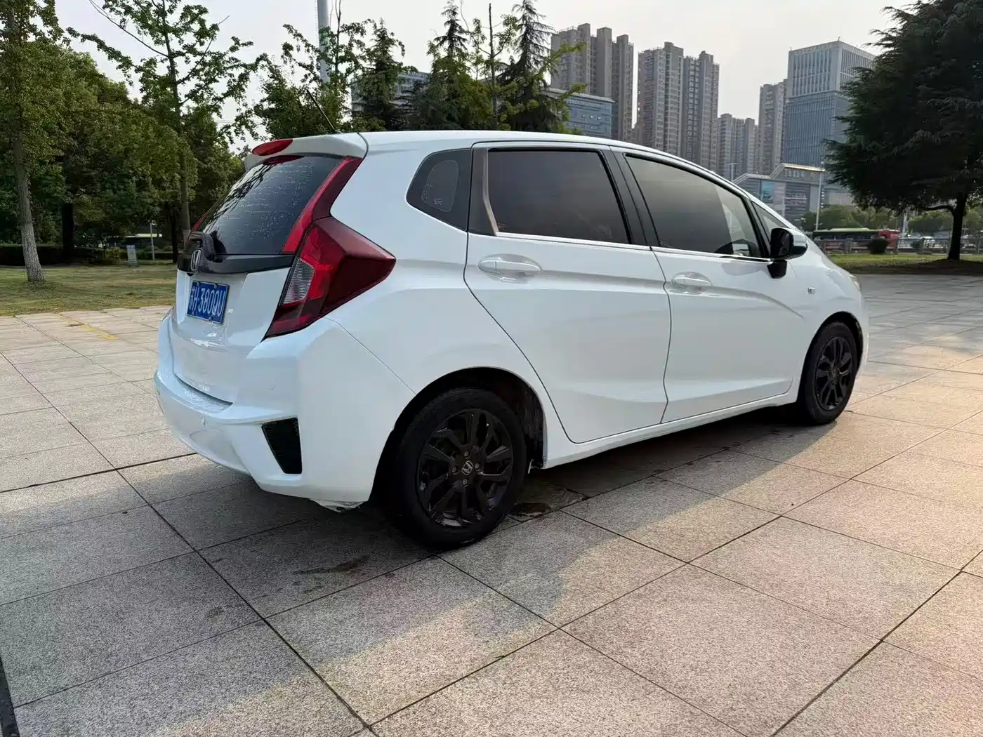 Photo 7 - Honda Fit