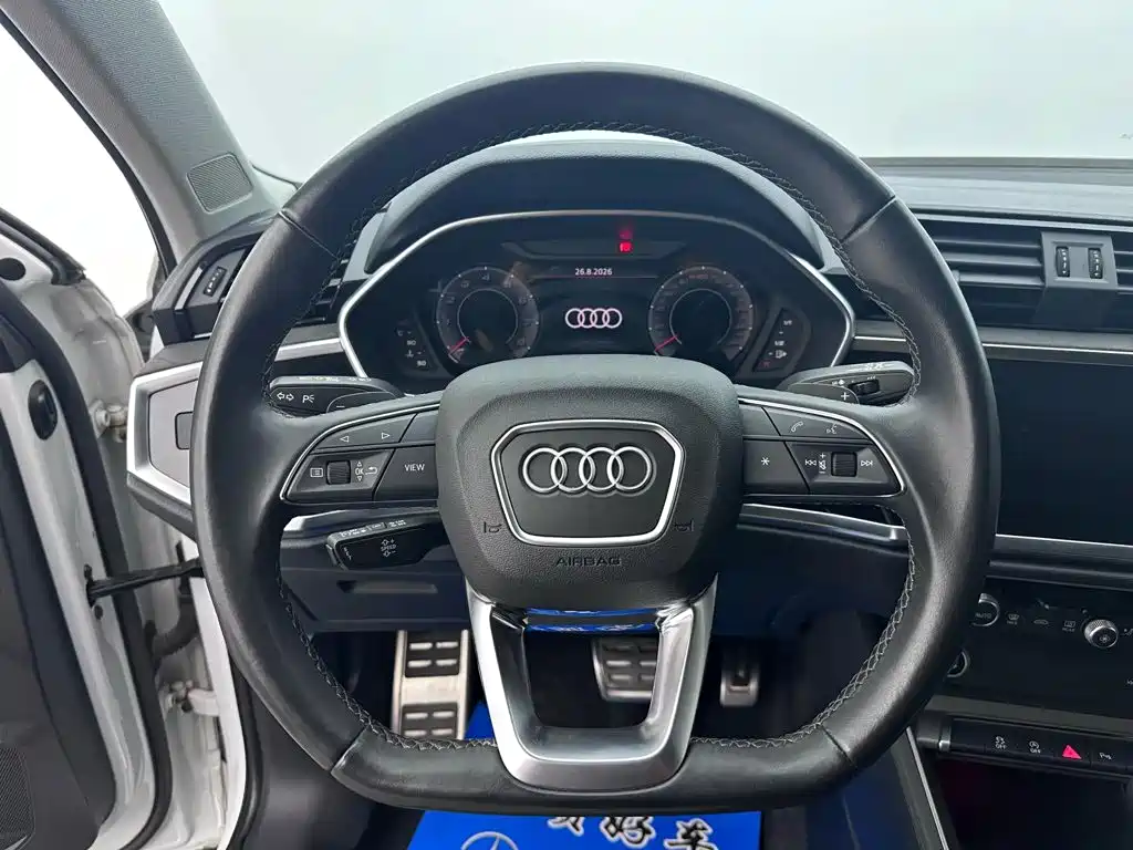 Audi Q3 2023 2023 35 TFSI Fashion Dynamic (1.4T)