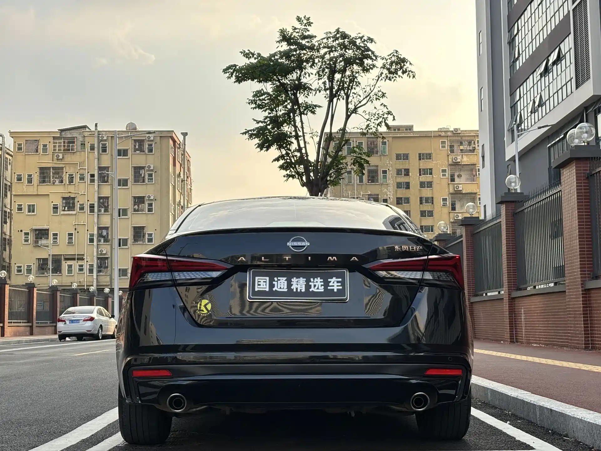 Photo 5 - Nissan Teana
