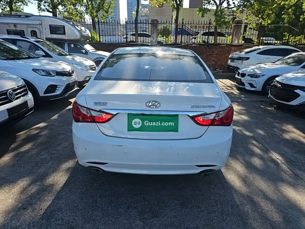 Фото 6 - Hyundai Sonata