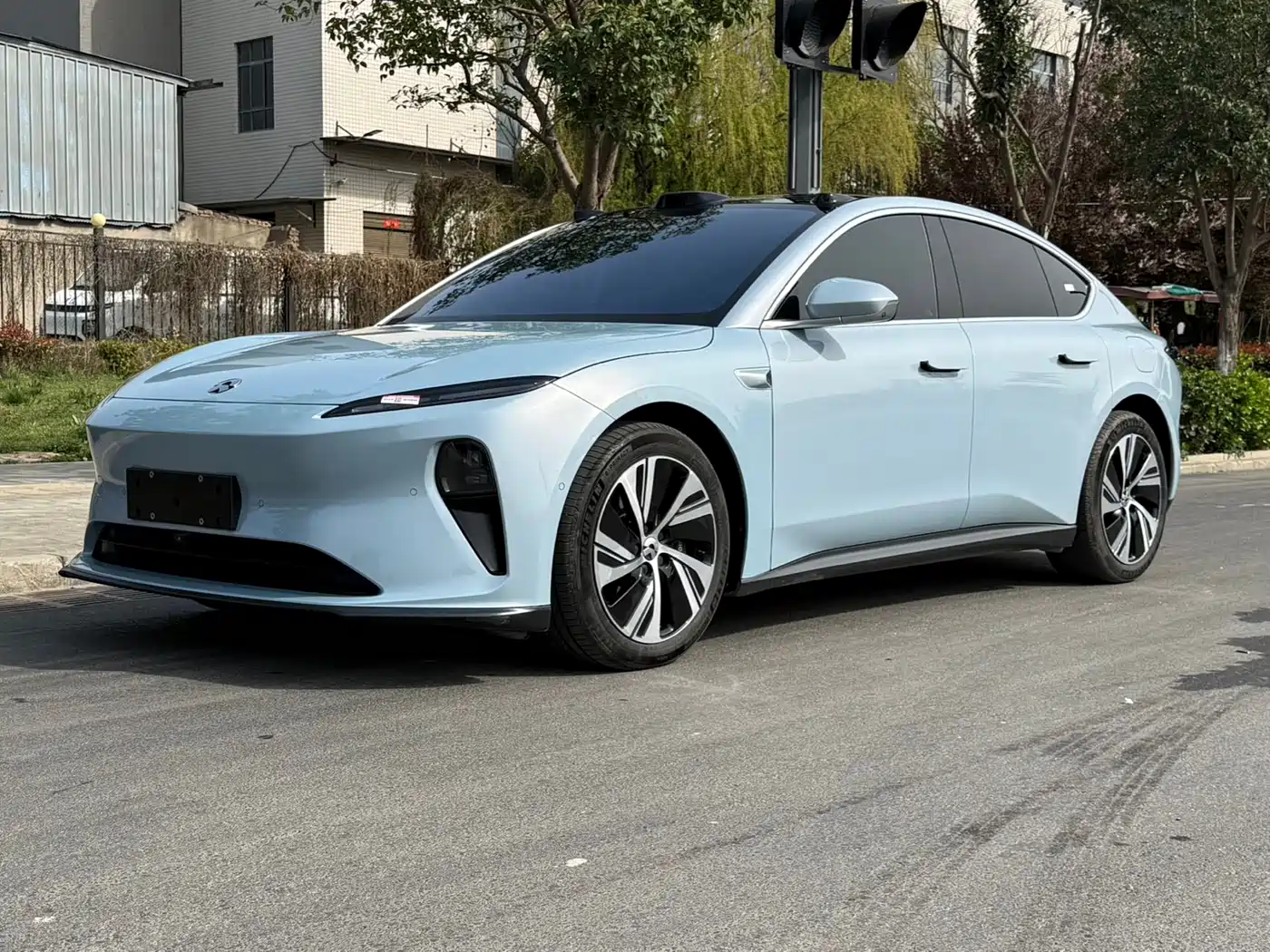 NIO NIO ET5