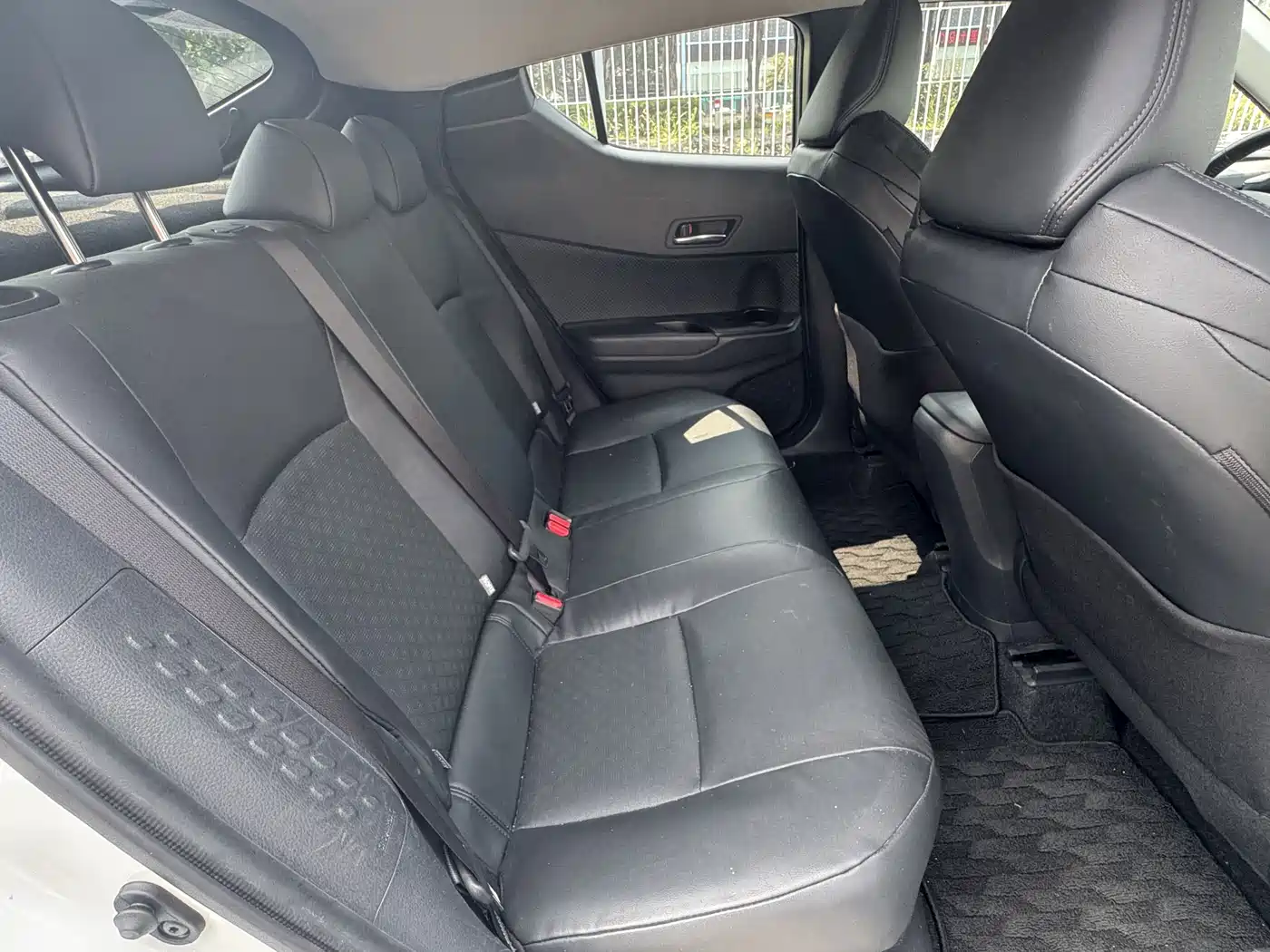Toyota IZOA 2022 2021 Hybrid 2.0L Yichi Edition