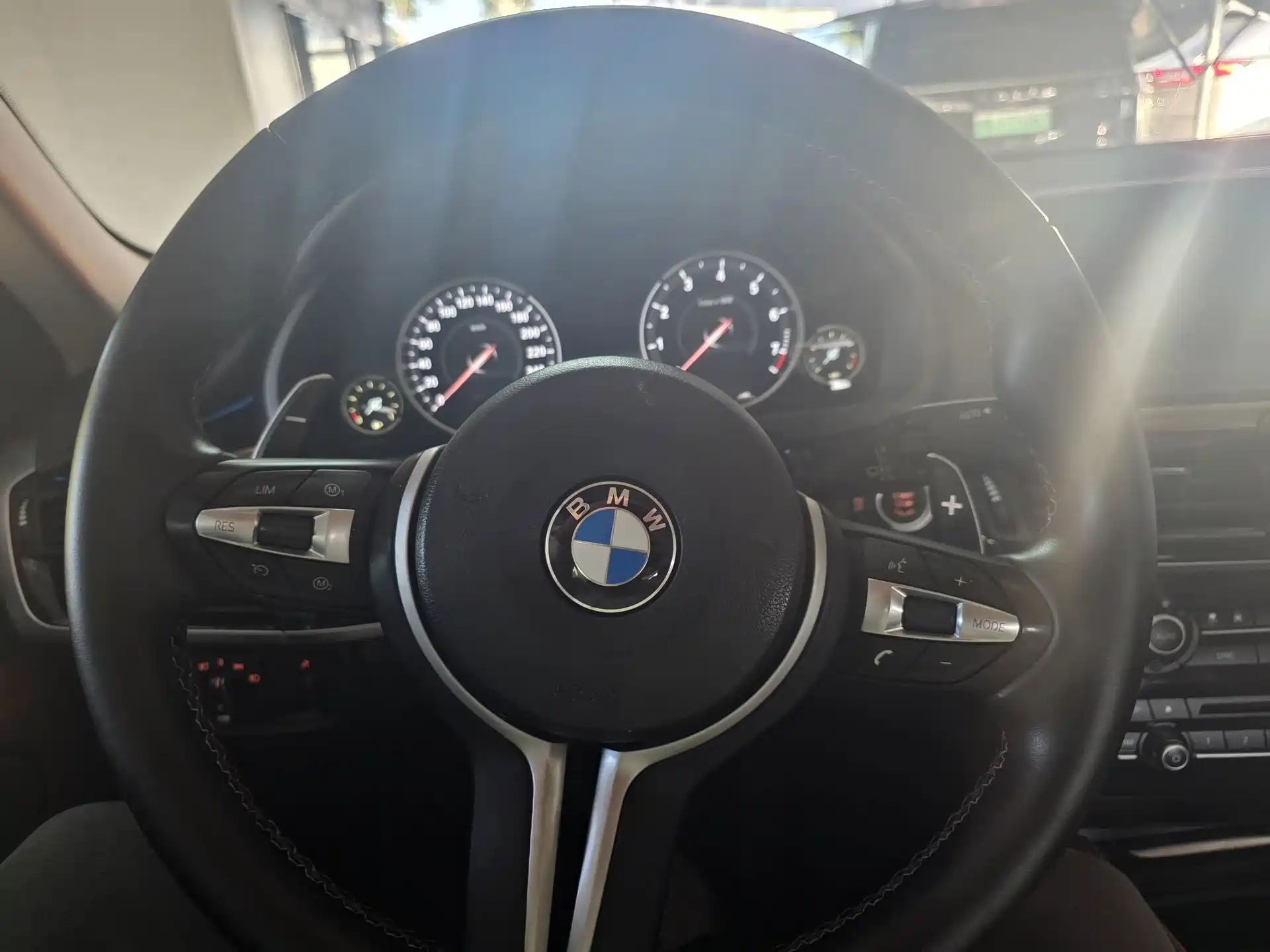 Фото 14 - BMW X6