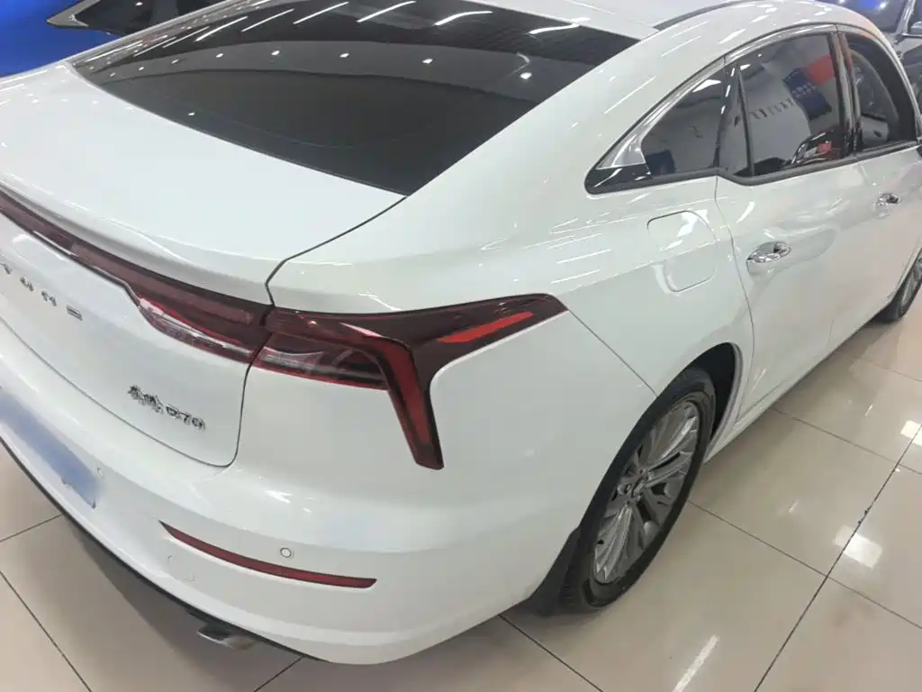 Besturn B70 2025 2025 Dragon Glory Edition 1.5T Premium