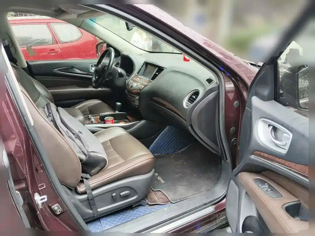 Photo 13 - Infiniti QX60 (Import)