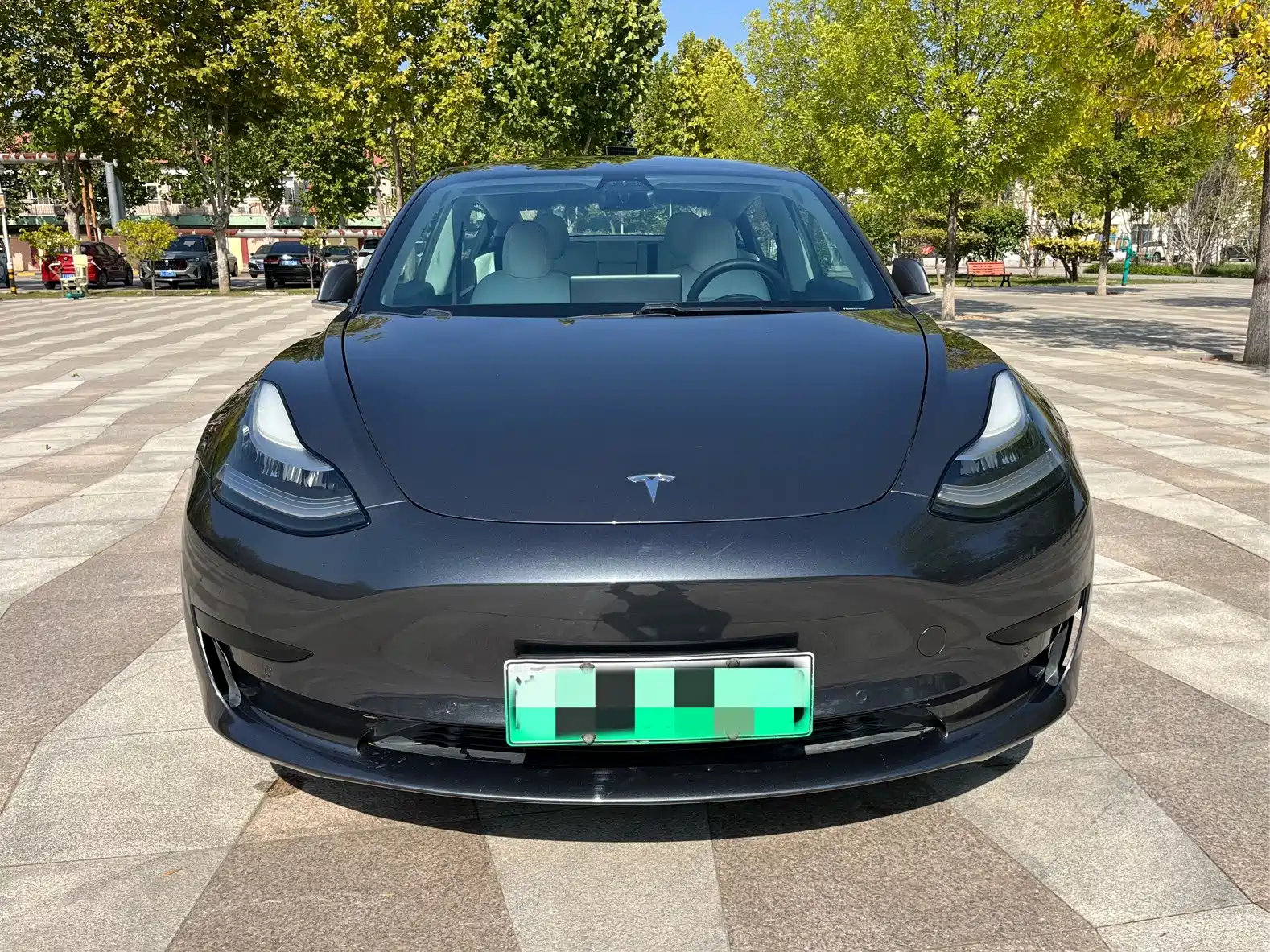 Фото 1 - Tesla Model 3
