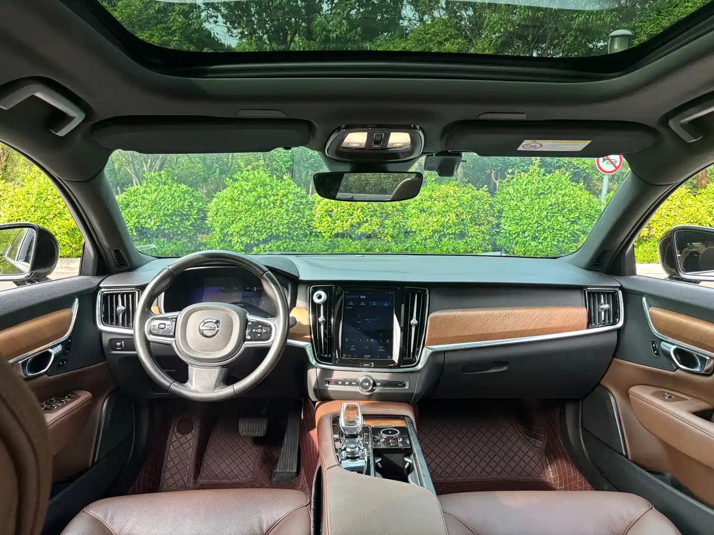 Фото 8 - Volvo S90