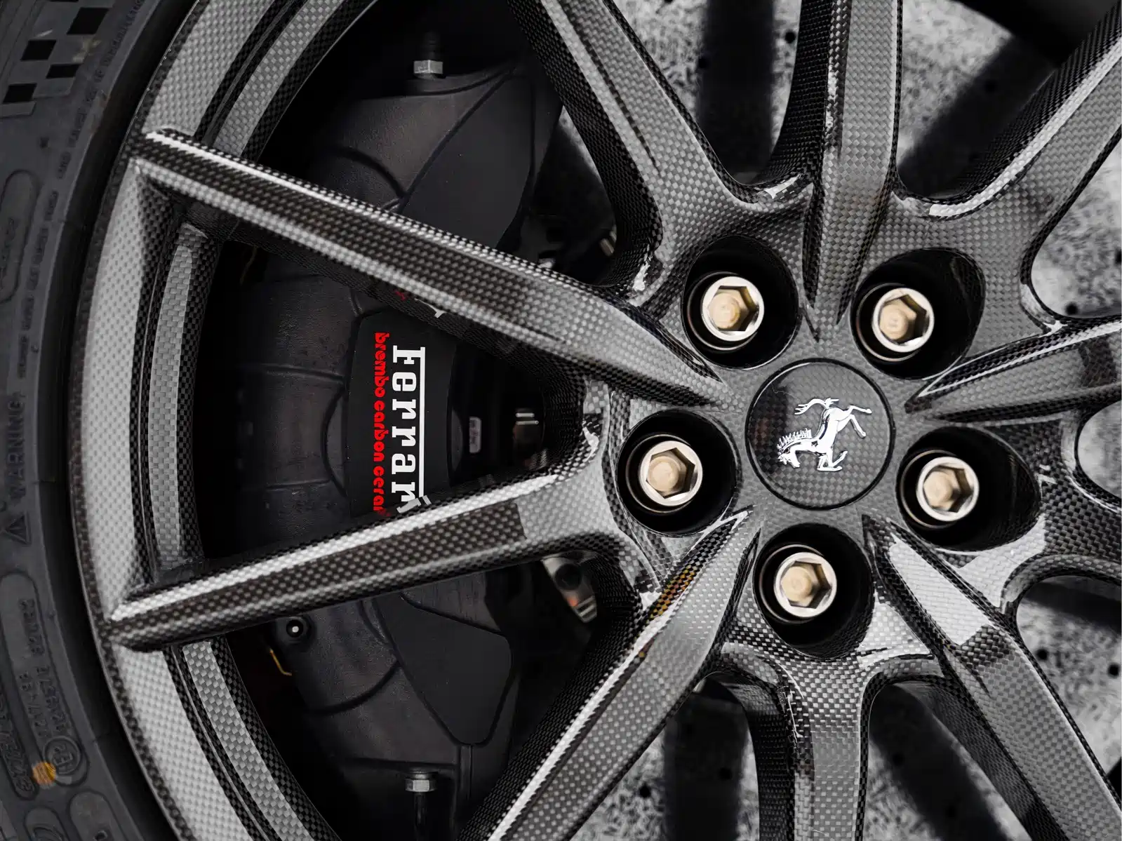 صورة 7 - Ferrari SF90