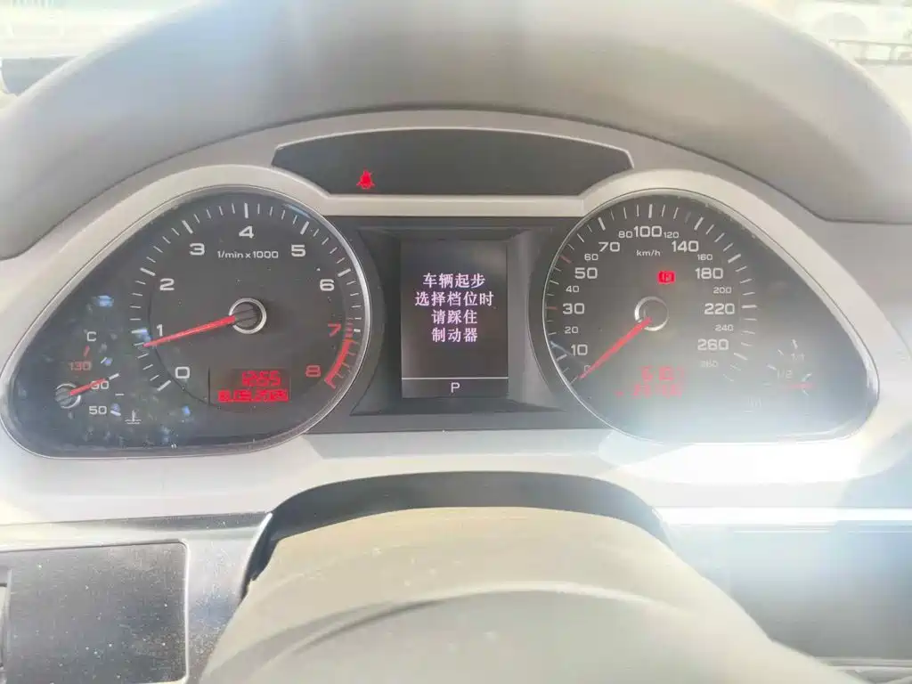 Фото 15 - Audi A6L