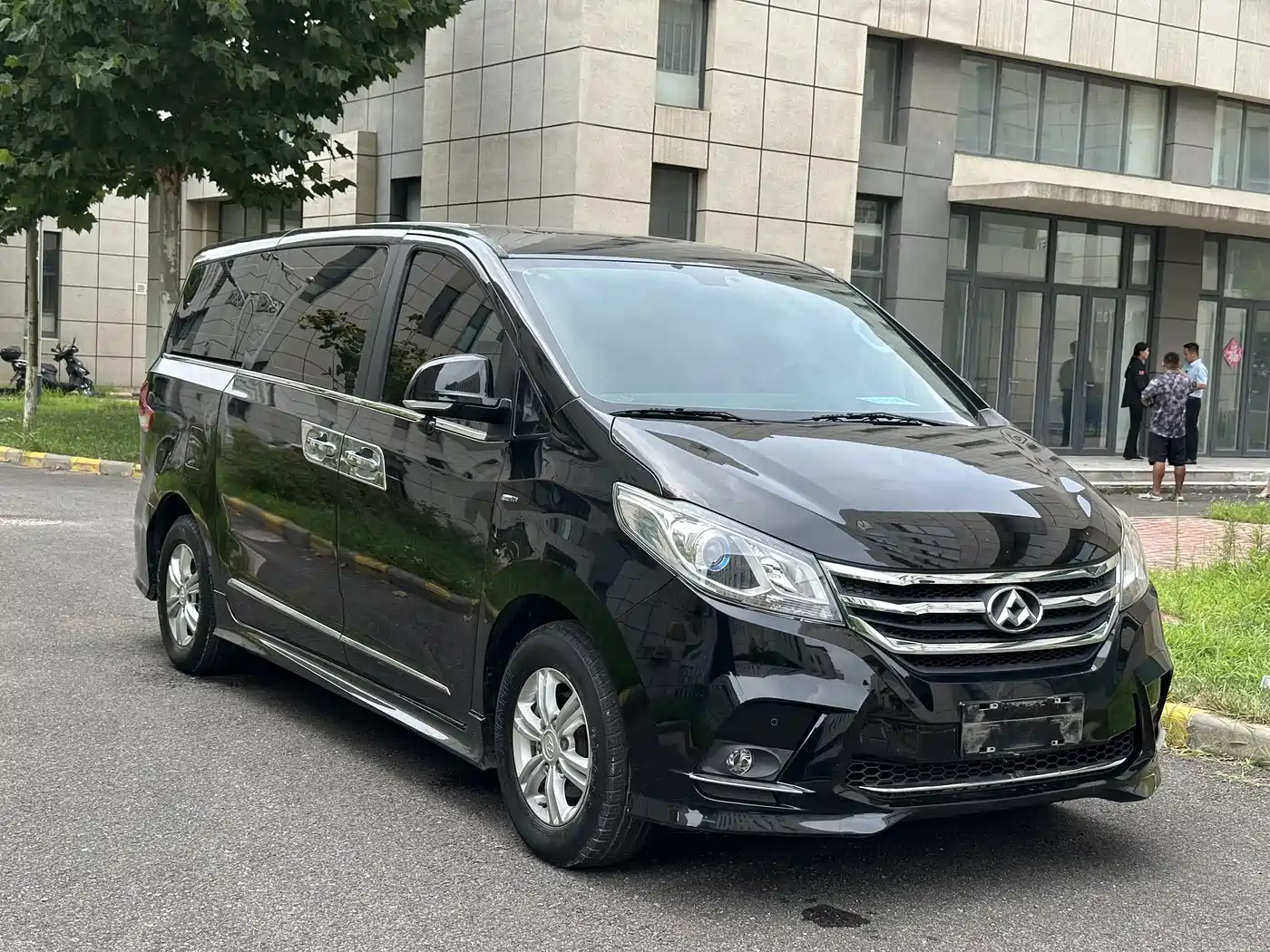 SAIC Maxus Maxus G10 2019 2018 PLUS 2.0T Automatic Elite Edition