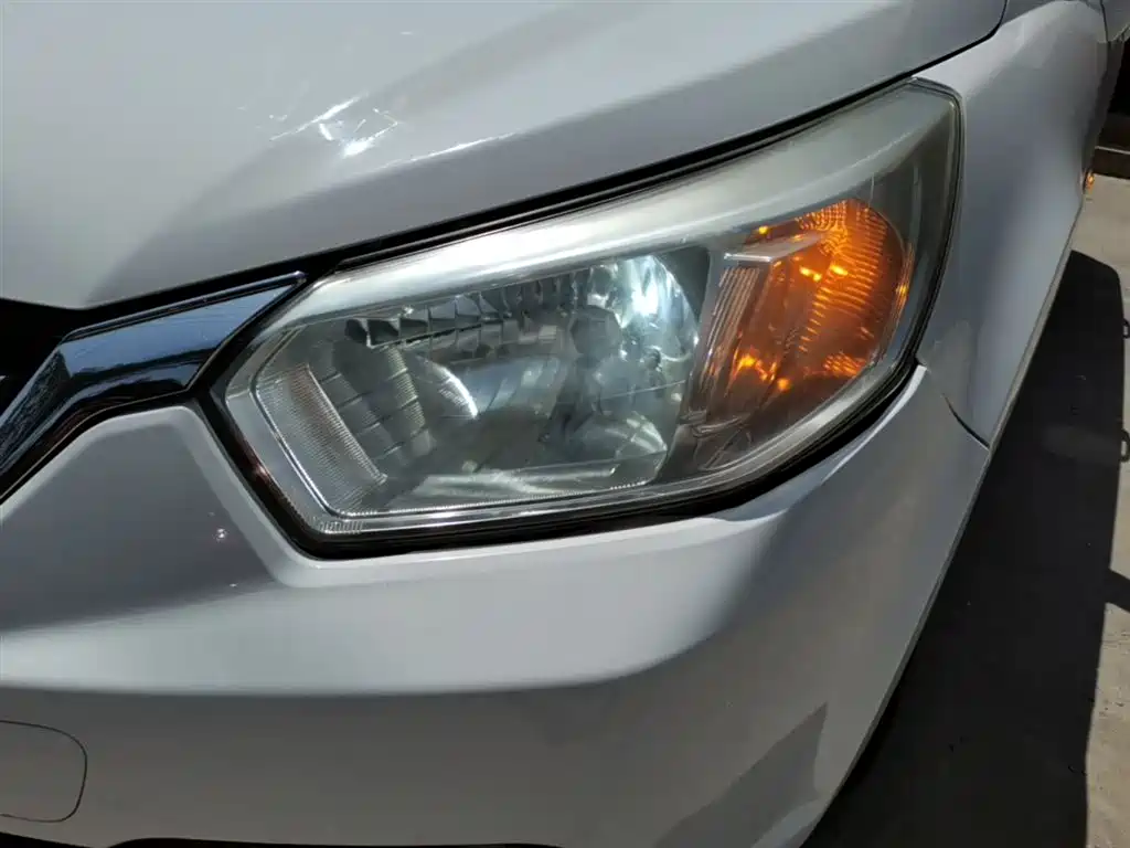 Venucia R50 2016 2015 1.6L Manual Fashion