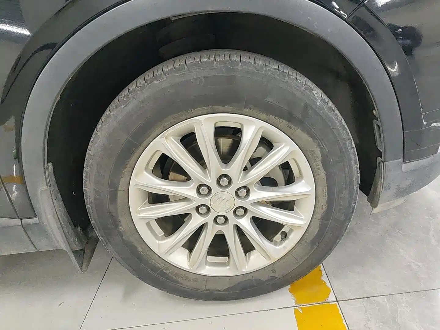Фото 17 - Buick Enclave