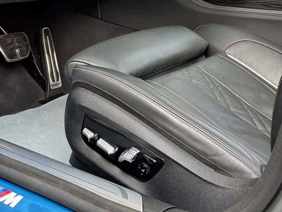 BMW 7 Series 2019 Facelift 730Li M Sport Package фото 31