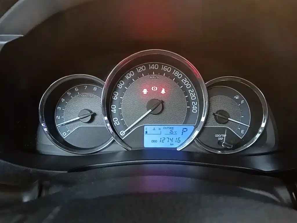 Toyota Levin 2014 1.6G CVT Elite Edition фото 12