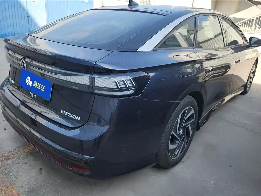 VOLKSWAGEN ID.7 VIZZION