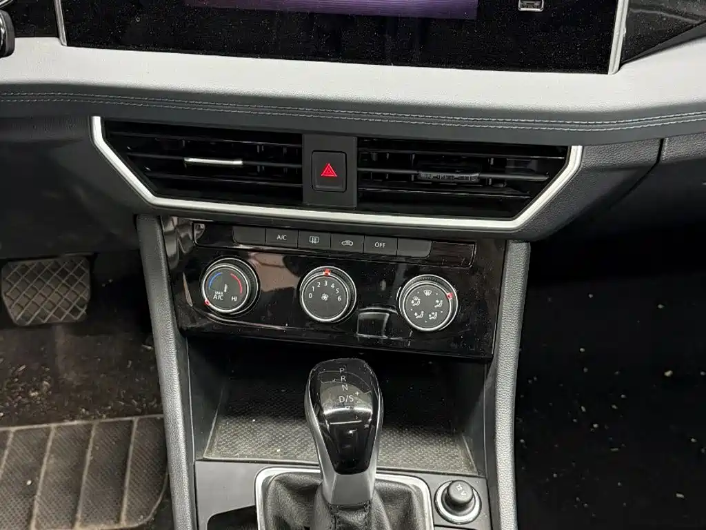 Volkswagen Sagitar, миниатюра 6