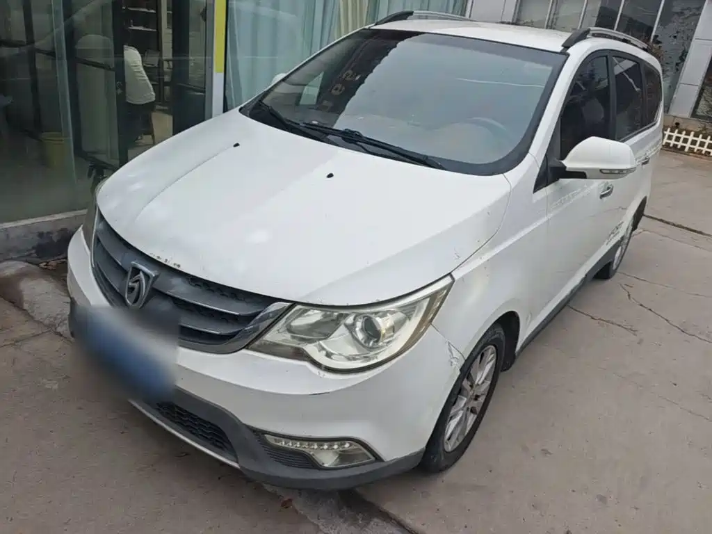 Baojun 730 2014 2014 1.5L Manual Comfort 7-seater
