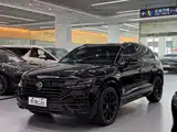 Фото 1 - Volkswagen Touareg