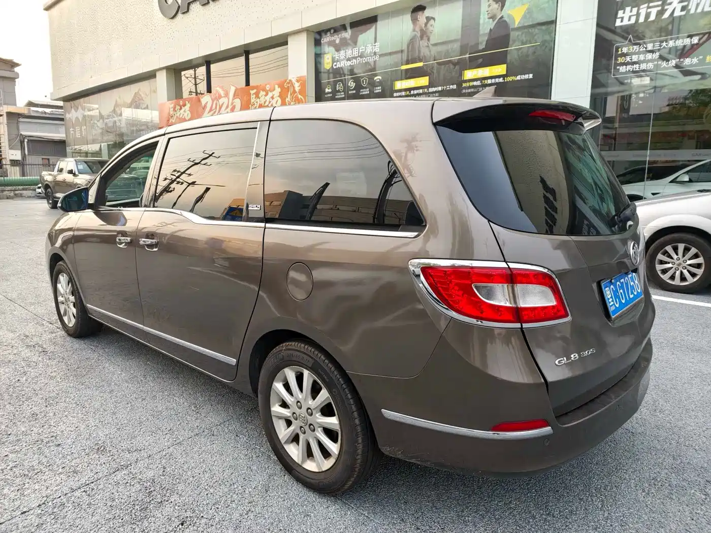 Buick GL8 2012 2011 3.0L XT Luxury Business Flagship