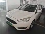 Фото 2 - Ford Focus