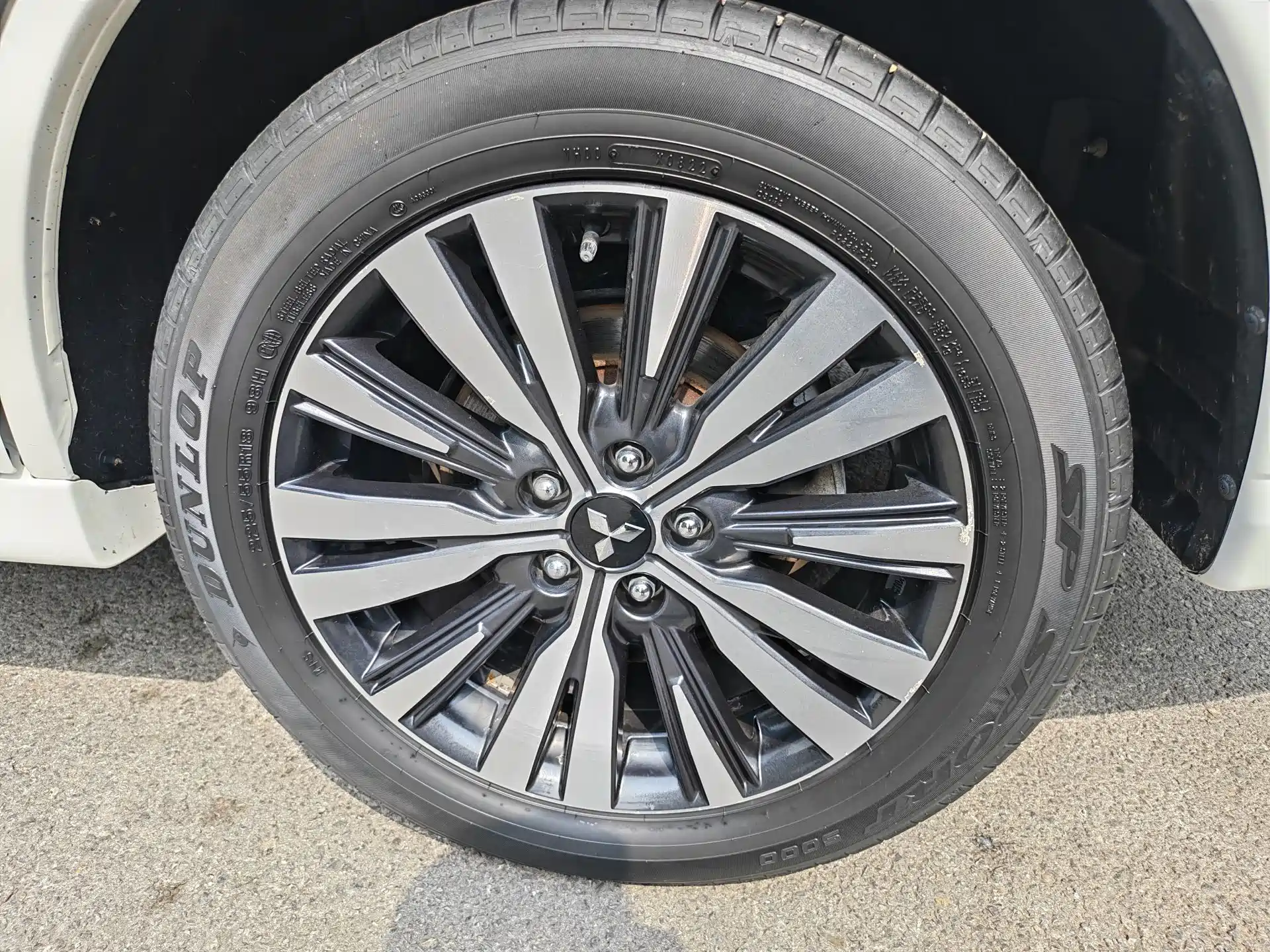 Фото 23 - Mitsubishi Outlander