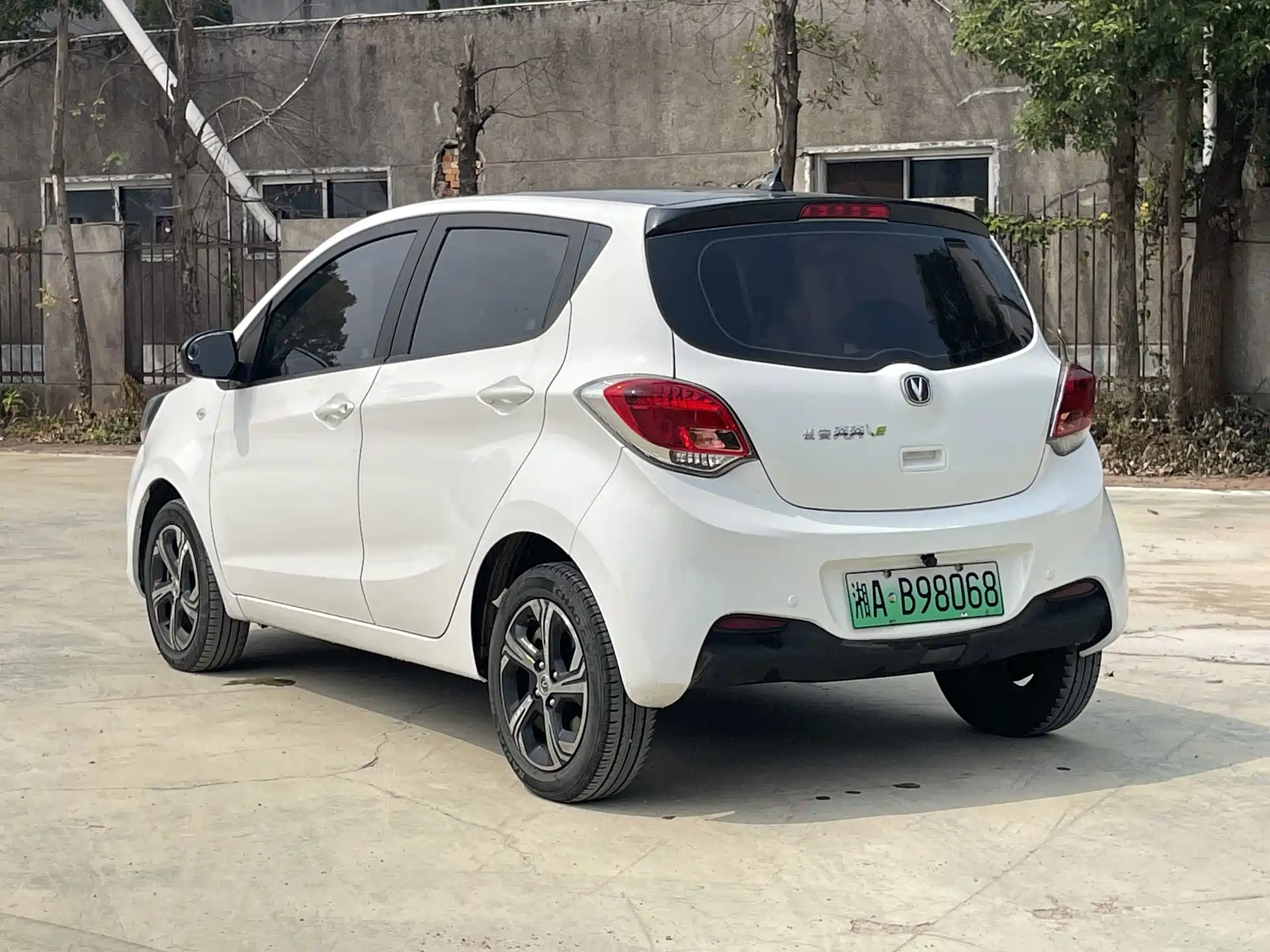Photo 9 - Changan Benben E-Star