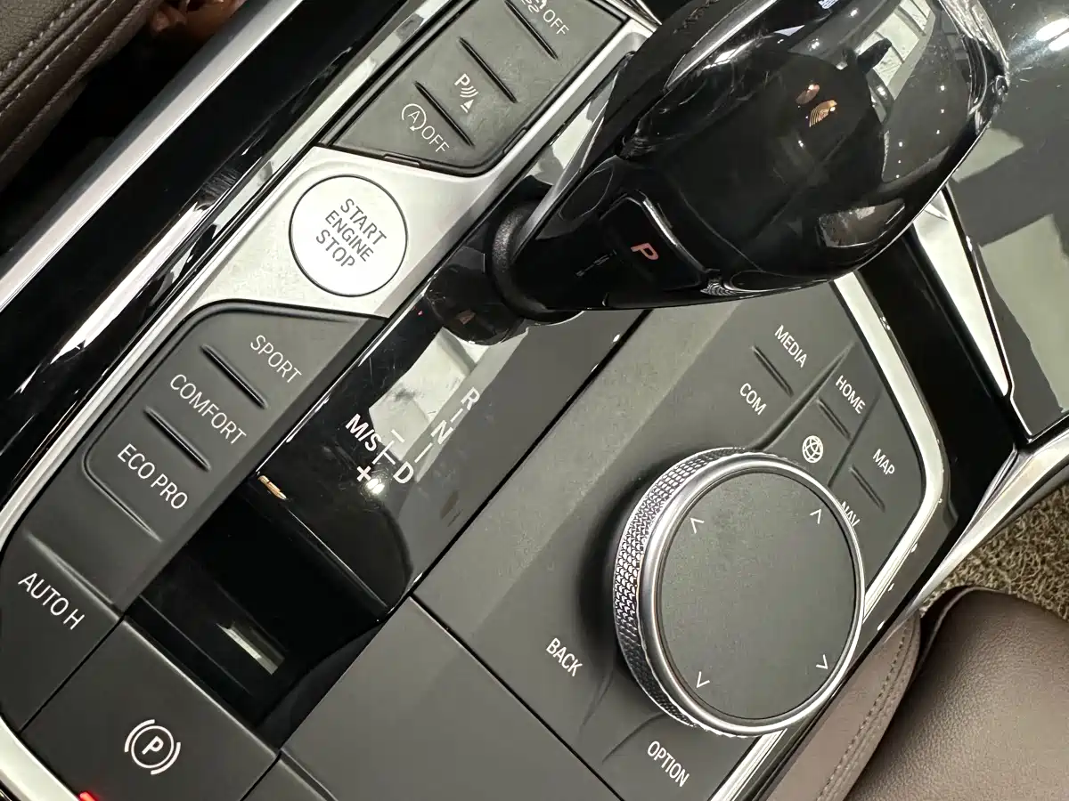 BMW 3 Series 2020 325Li Launch Edition фото 13