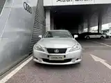 Фото 2 - Lexus IS