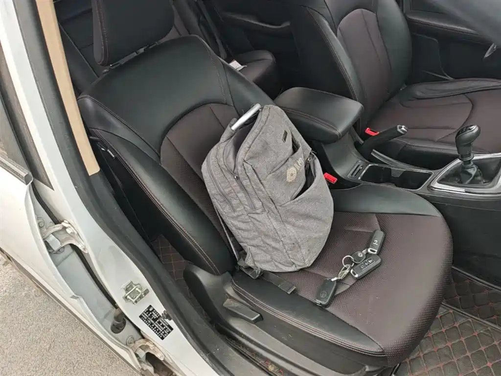 Baojun 560 2017 2016 1.8L Manual Luxury