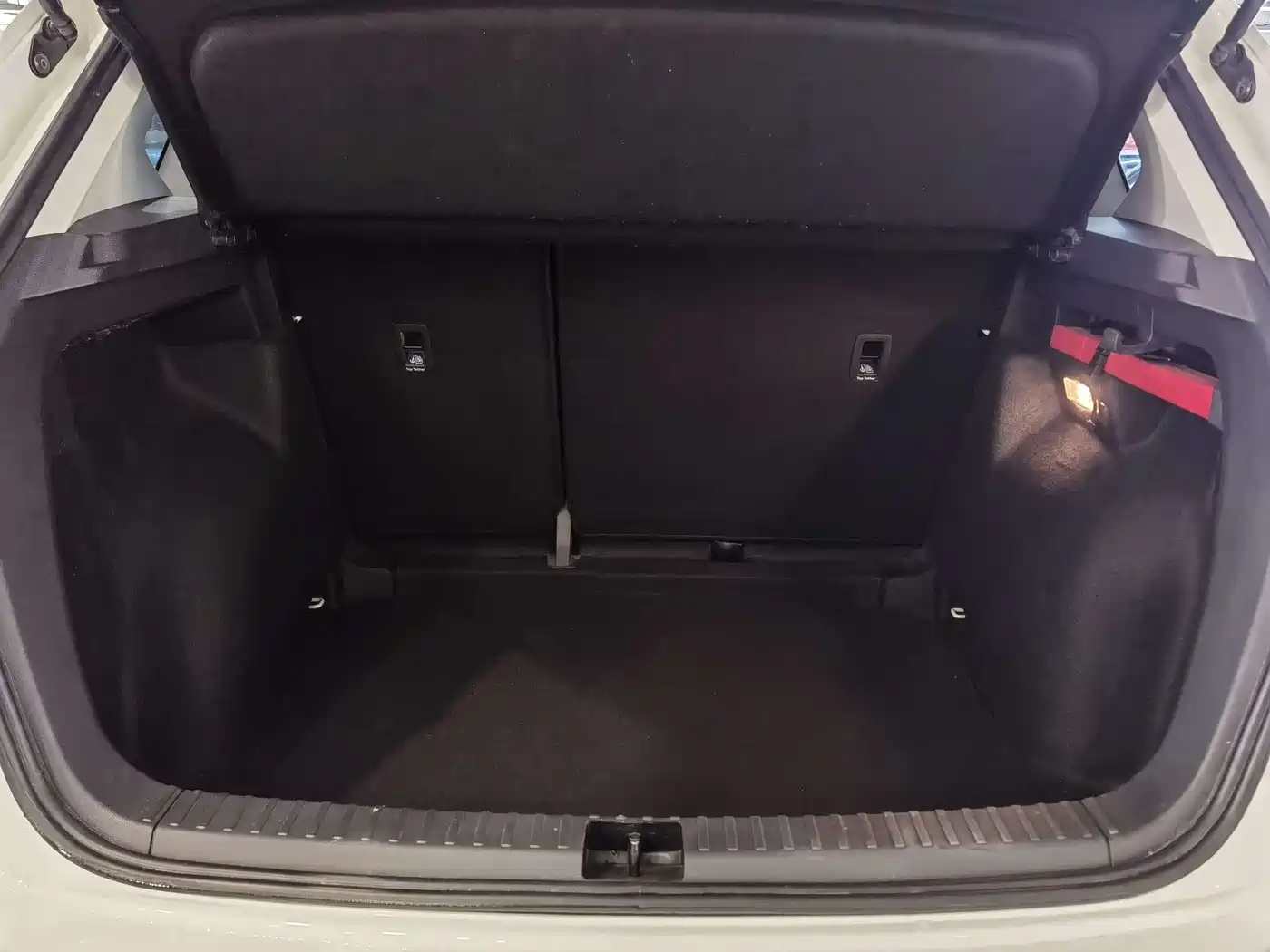 Volkswagen Tharu 2021 Model 280TSI 2WD Trend Edition фото 11