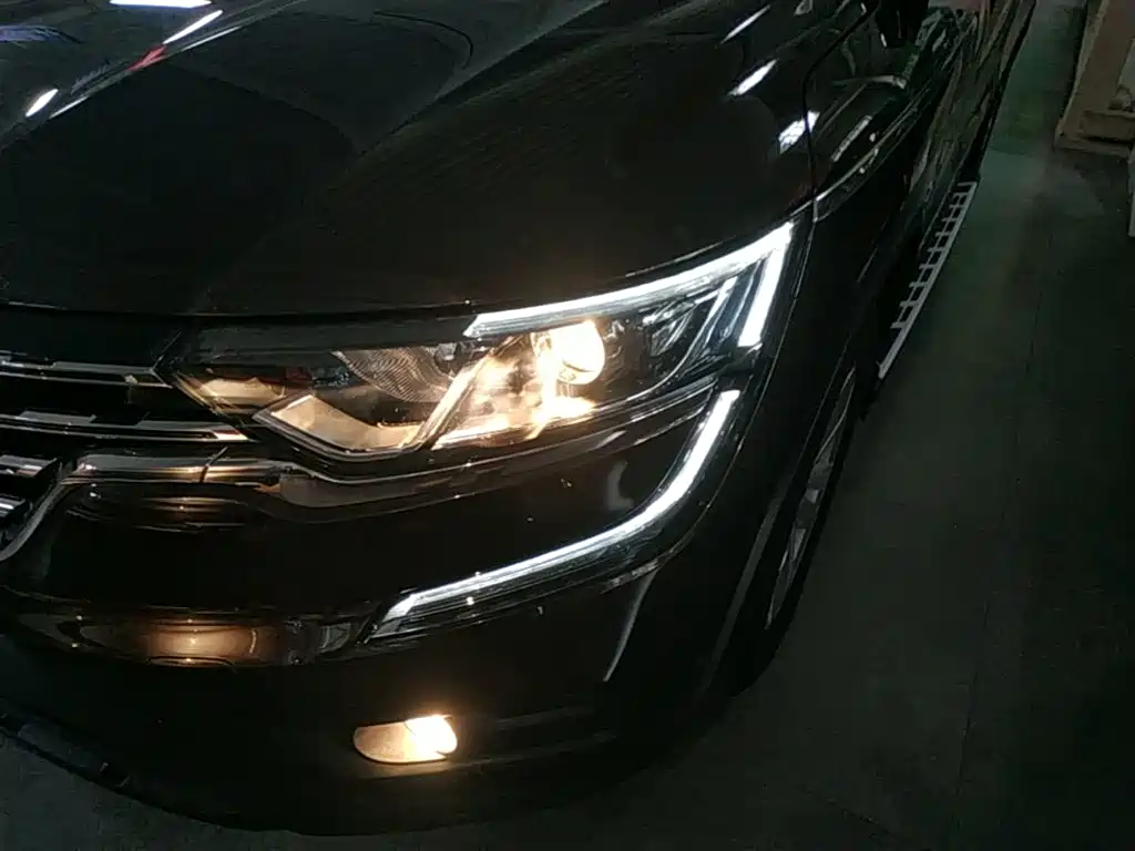 Renault Koleos 2018 2018 2.0L 2WD Leading Edition