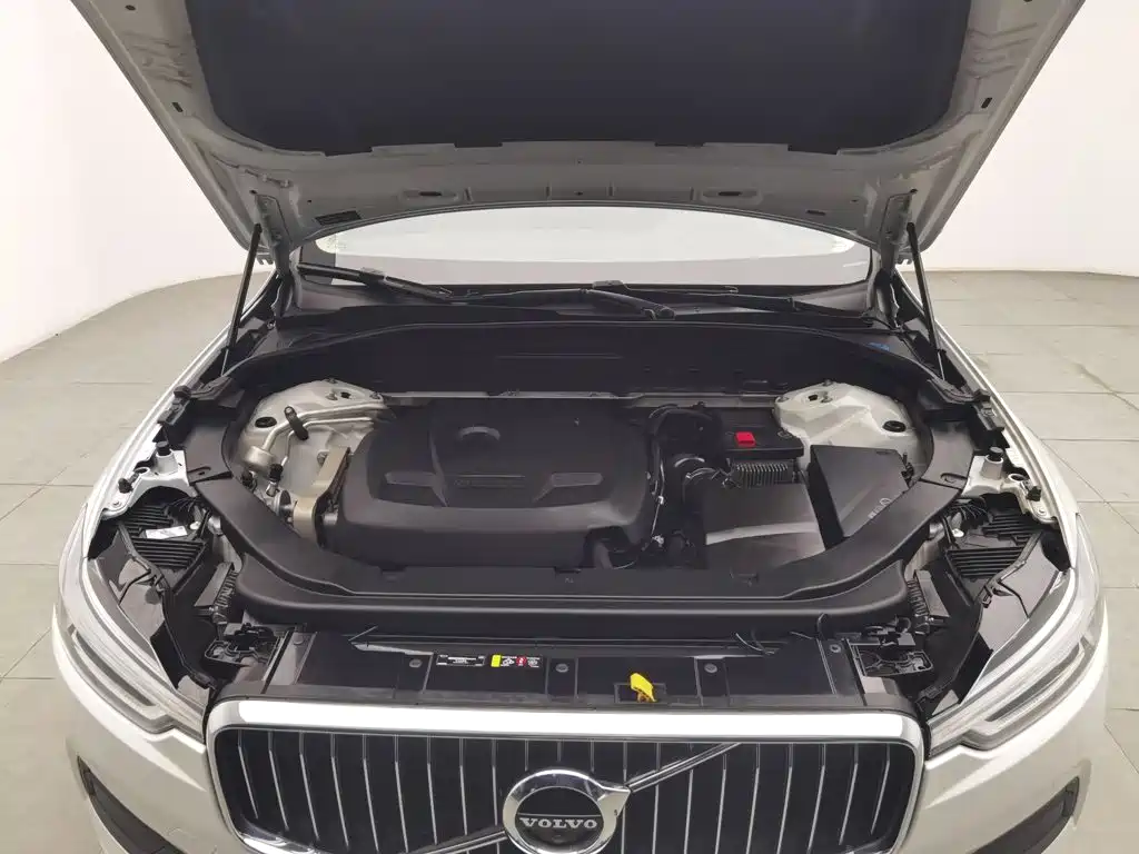 Фото 6 - Volvo XC60