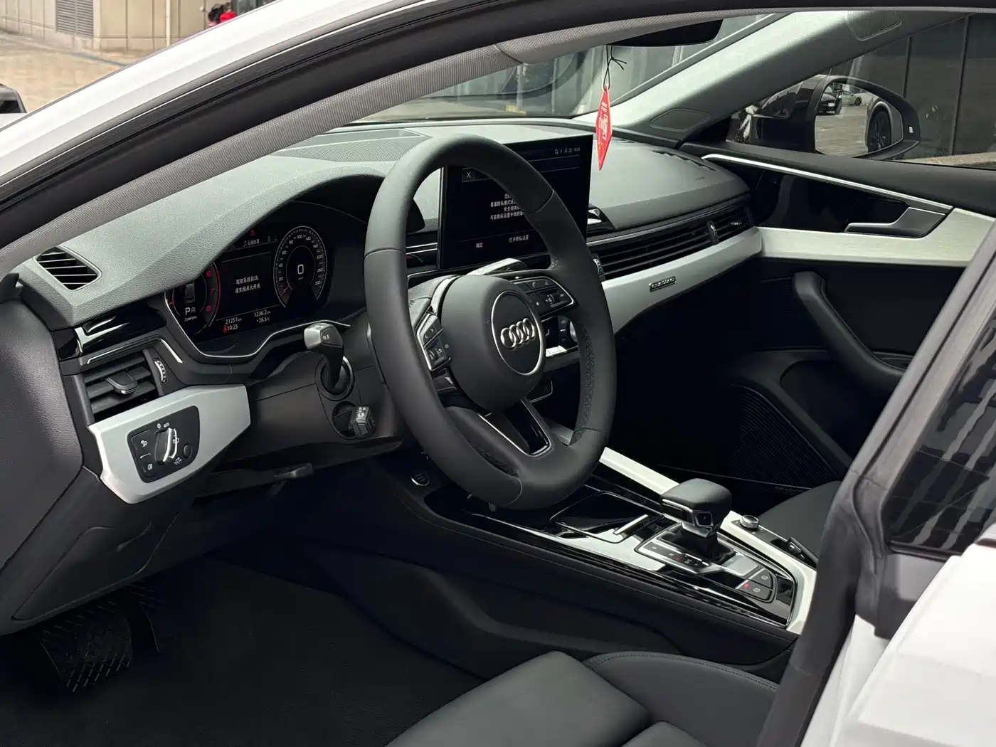 Audi A5 (Import) 2024 2024 Sportback 40 TFSI quattro Luxury Dynamic