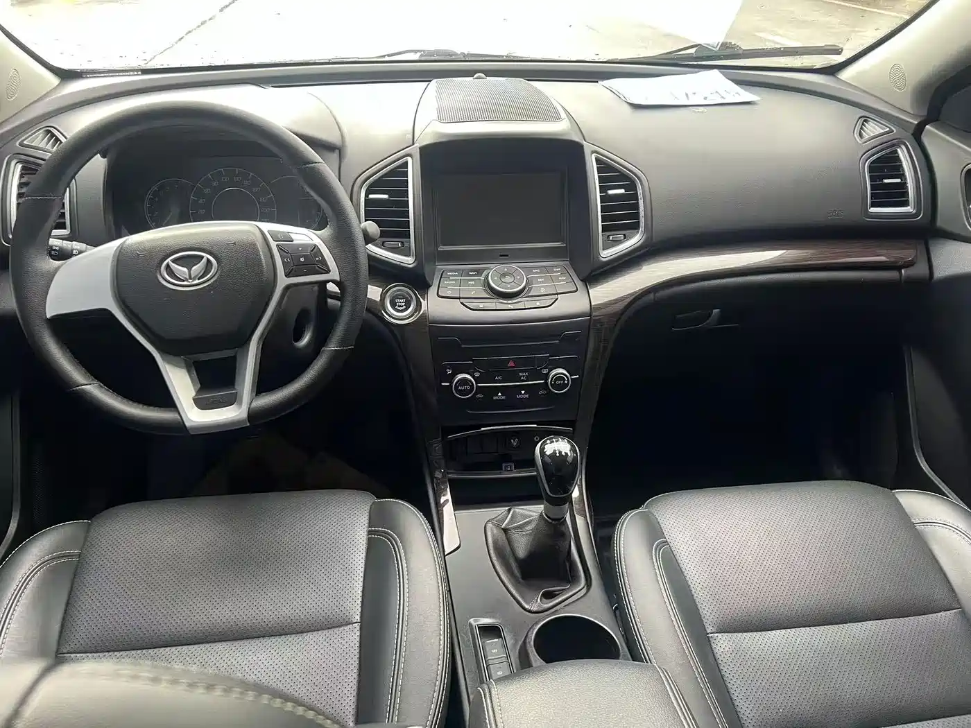 BAIC Huansu S6 2016 2016 1.5T Manual Leading Style