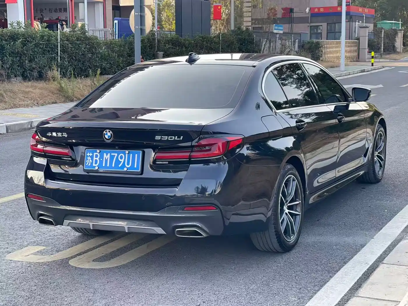 BMW 5 Series 2022 525Li M Sport Package фото 4