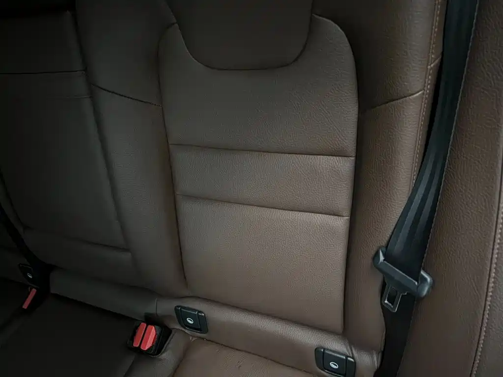 Photo 16 - Volvo S60