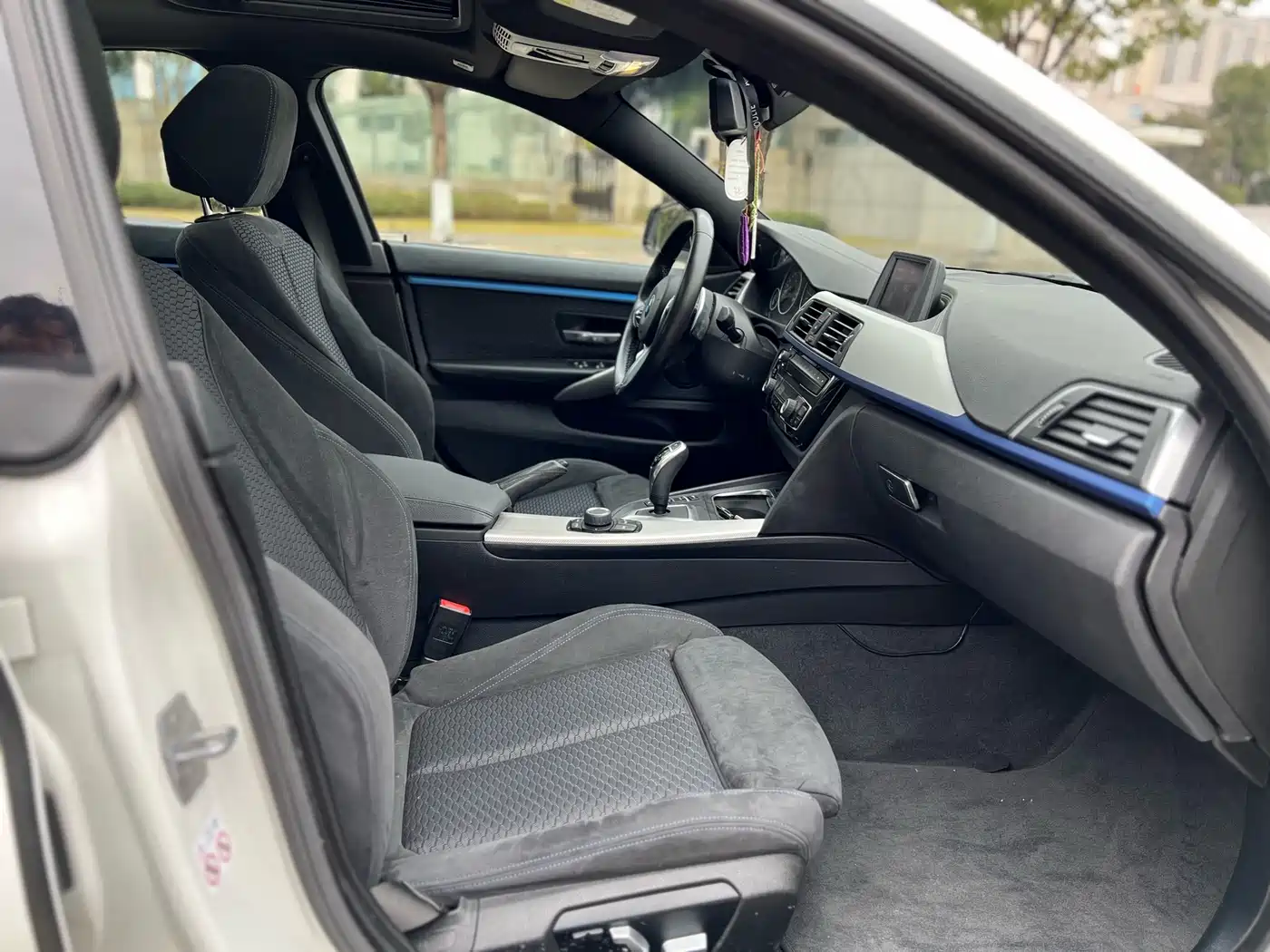 BMW 4 Series 2017 425i Gran Coupe Leading M Sport Package фото 11